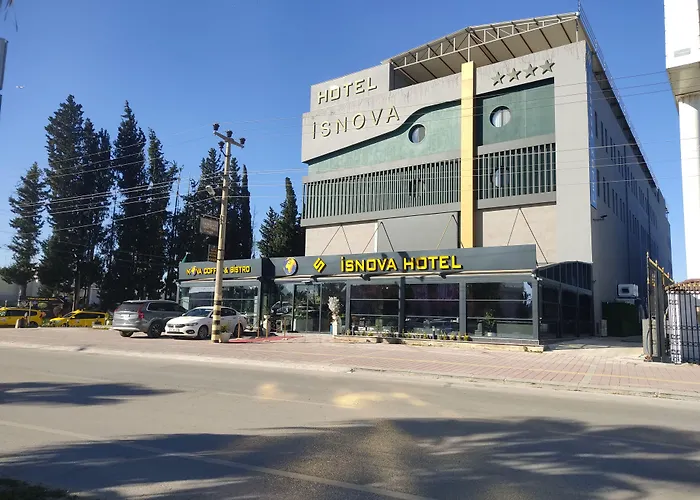 4-Sterne-Hotel: Isnova Hotel Airport